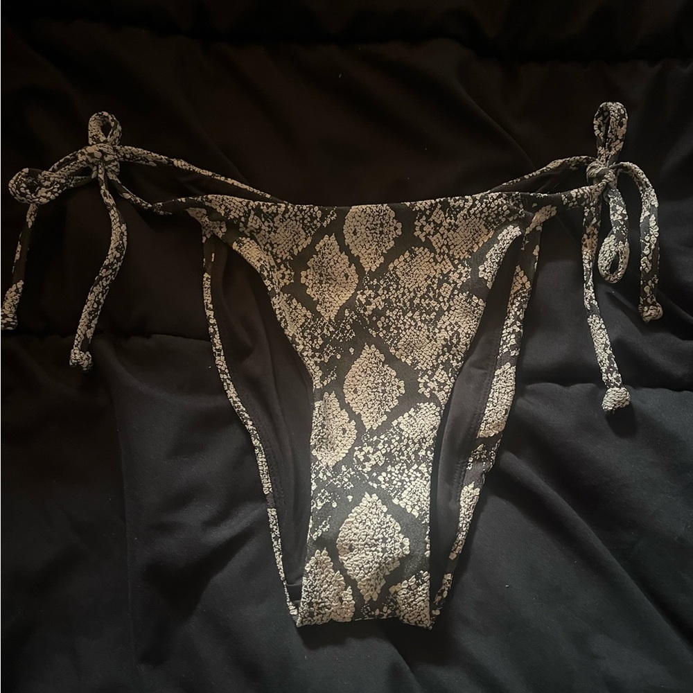 Andie Swim The String Bikini Bottom Snake Print Small